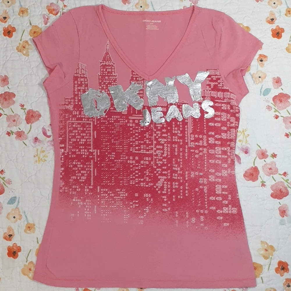 DKNY Tee Shirt Top Skyline w/ Rhinestones EXCELLENT CONDITION Size Large